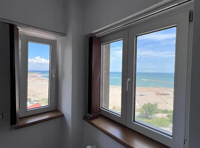 Panoramic Sea View *